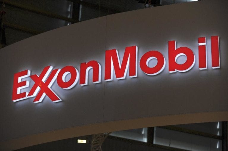 ExxonMobil sues U.S over Russian deal