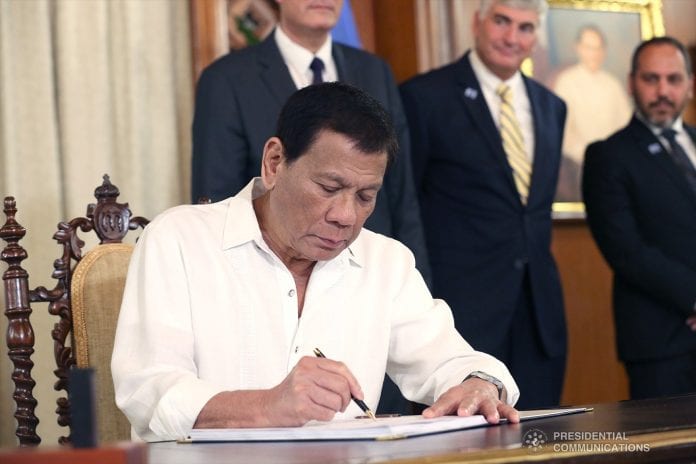 Pres.-Duterte-signed-deal-with-Israeli-firm-on-oil-exploration-east-of-Palawan-2