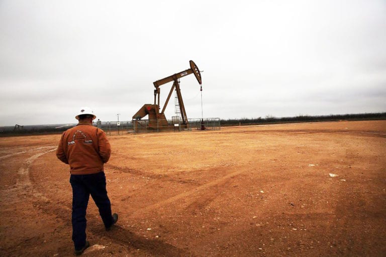 Texas oil explorers say predictions of growth contradict dire reality
