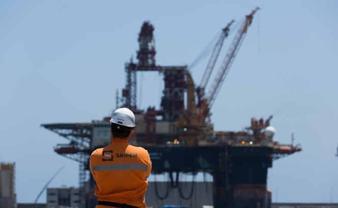 Saipem selling onshore business to focus on offshore drilling