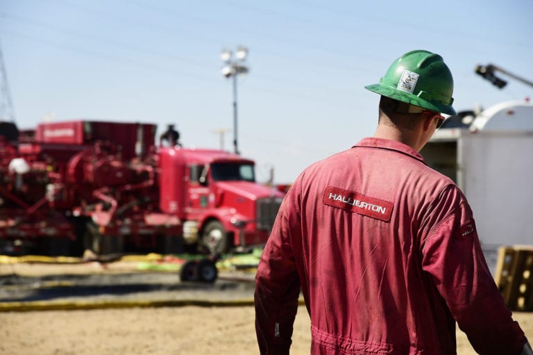 Halliburton cuts 350 jobs, executive pay as oil bust deepens