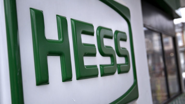 Hess earns leadership status in climate change report
