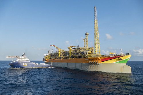 Hess significantly reduces losses in Q2, Guyana activities advancing