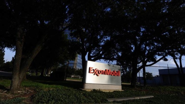 Exxon, other oil majors pledge to reach net zero emissions