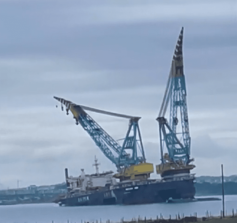 Saipem heavy lift crane ship damaged after tilting in Norway