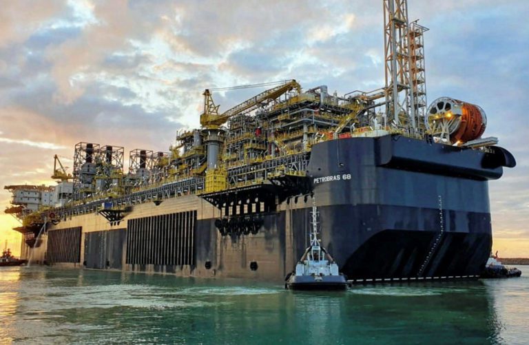 Petrobras to add 14 FPSOs offshore Brazil in next four years