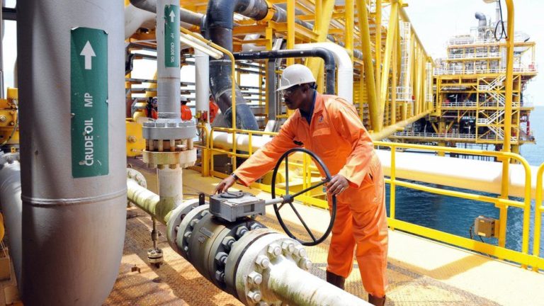 Nigeria signs new PSCs to boost offshore production, improve investor confidence