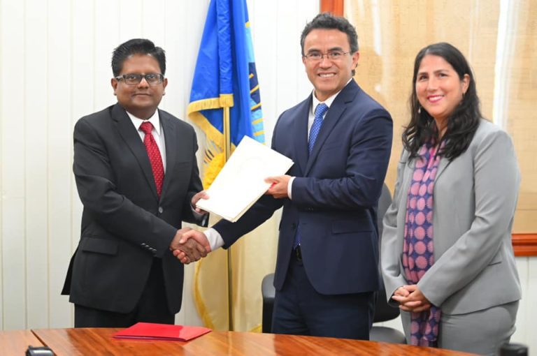 New solar projects for Guyana as US$83.3M deal signed with IDB