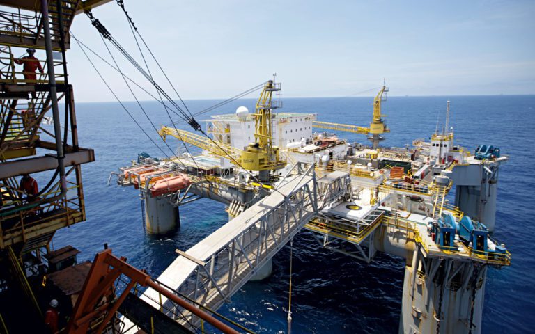 Global market for oil & gas contractors to hit $1 trillion in 2025