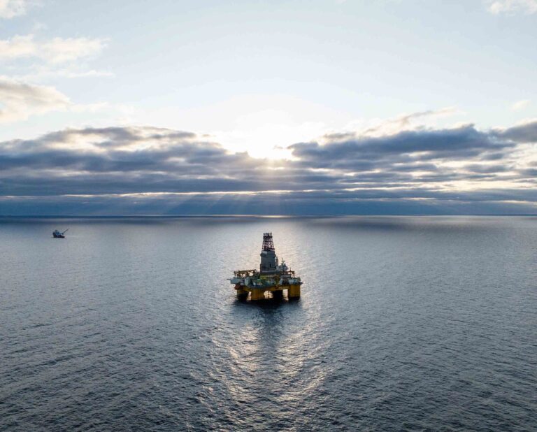 SLB secures multi-region deepwater contracts from Shell